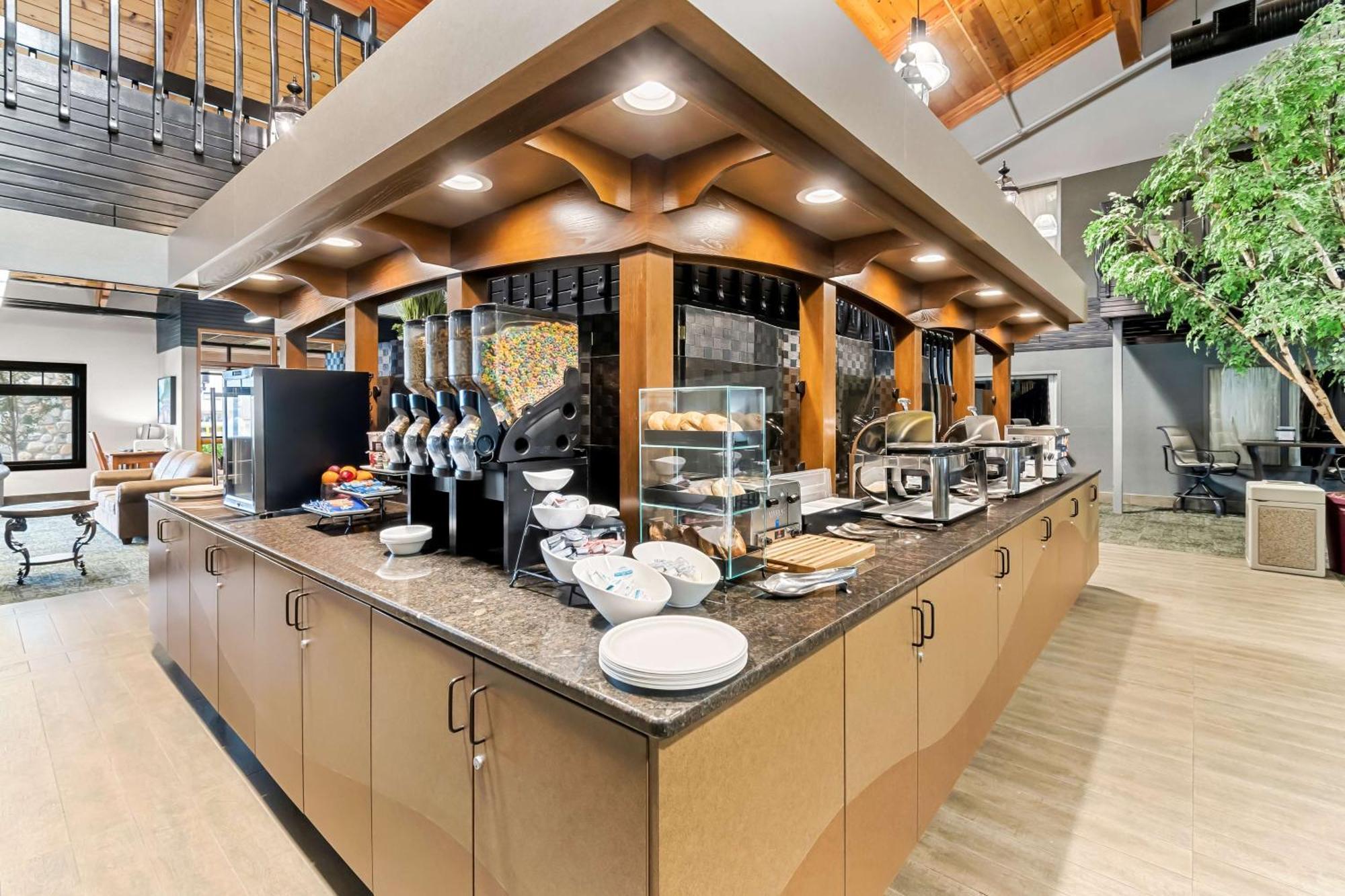 Heartland Inn & Suites, Surestay Collection By Best Western Park Rapids Eksteriør billede