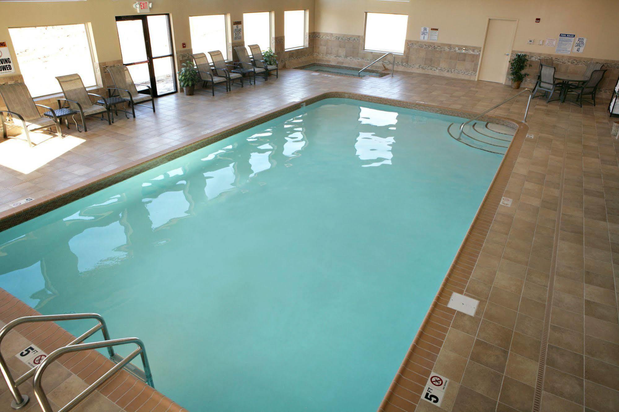 Heartland Inn & Suites, Surestay Collection By Best Western Park Rapids Eksteriør billede